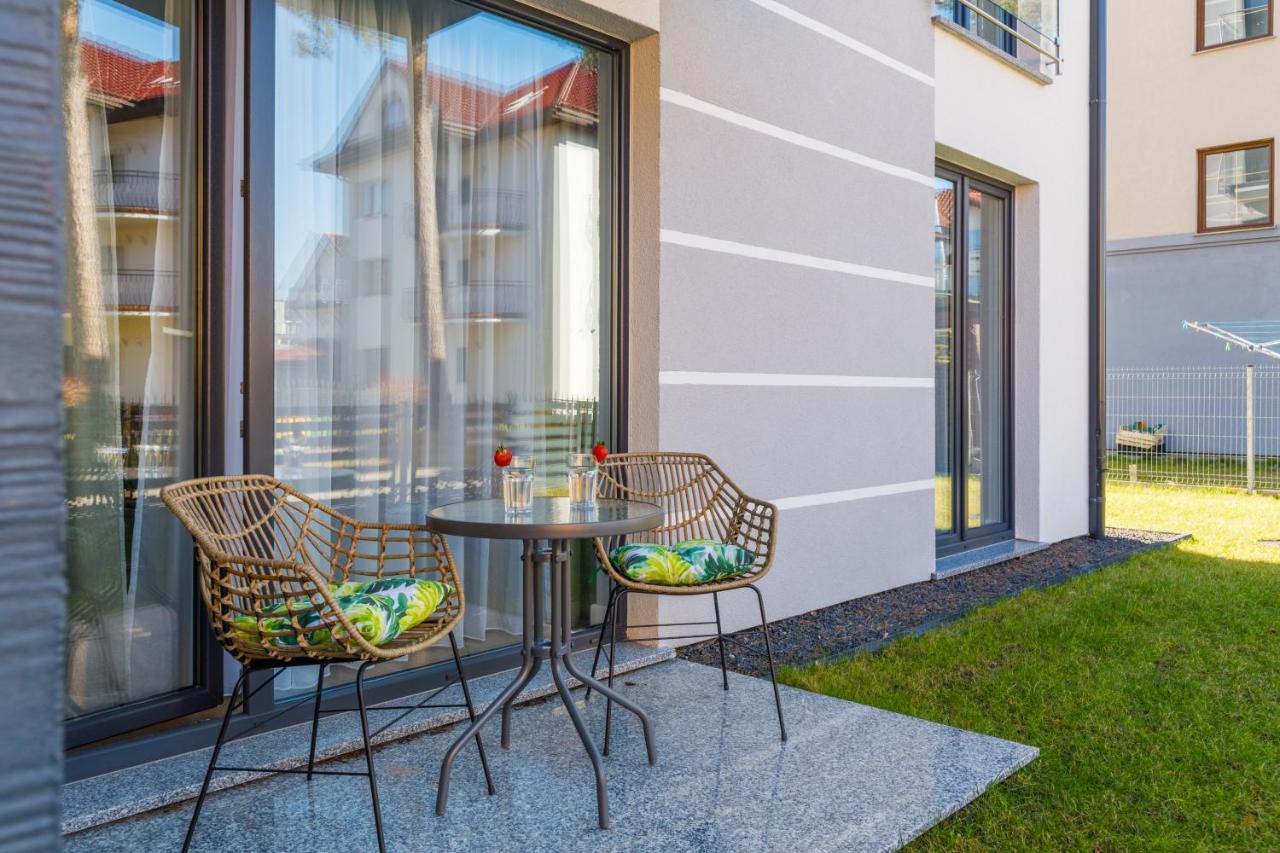 Apartment With Parking 500 M From The Sea By Noclegi Renters Międzywodzie Εξωτερικό φωτογραφία