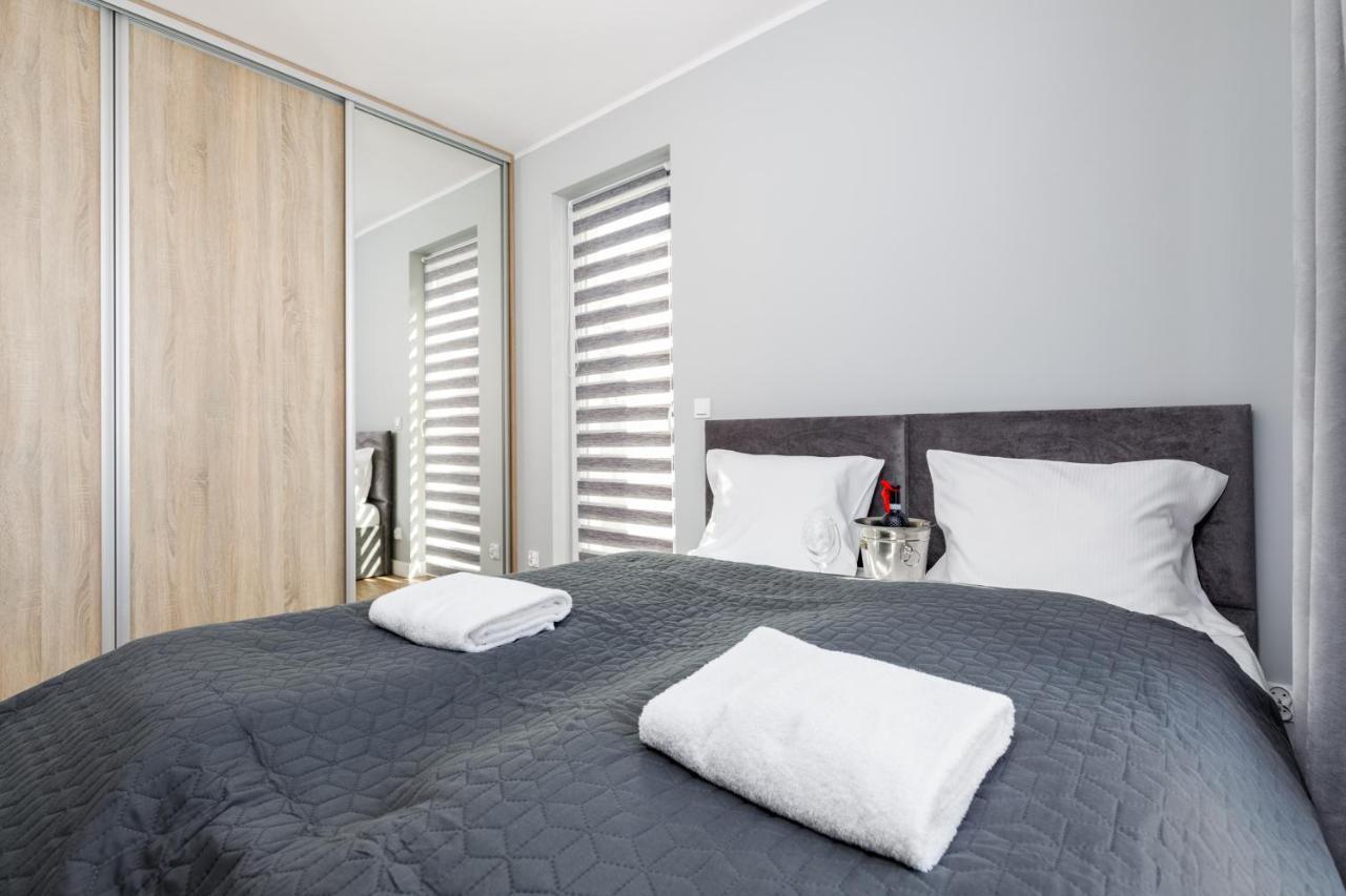 Apartment With Parking 500 M From The Sea By Noclegi Renters Międzywodzie Εξωτερικό φωτογραφία